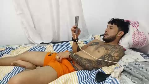 frankdanielsmolano online show from June 2026 04:35:02 AM