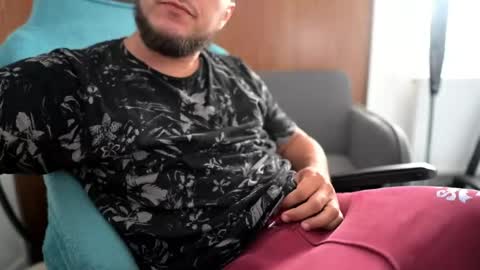 frankhairy online show from May 2026 11:17:02 AM