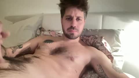 Snapshot of frankybiiig chatting on December 2025 05:44:02 PM thegoodandbiiig online show from December 2025 05:44:02 PM