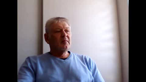 frannkboy61 online show from April 2026 11:10:02 AM