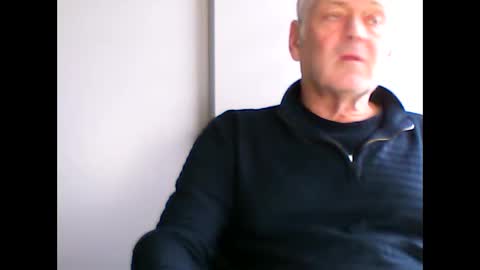 frannkboy61 online show from May 2026 05:31:02 PM