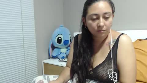 Snapshot of fransheska1_4 chatting on February 2026 01:24:01 AM fransheska and Dimytri online show from February 2026 01:24:01 AM