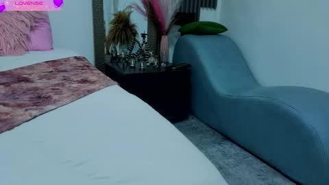 Fransheska online show from May 2026 11:40:02 AM