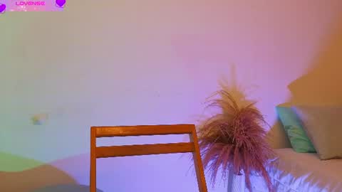 Fransheska online show from July 2026 11:27:01 AM
