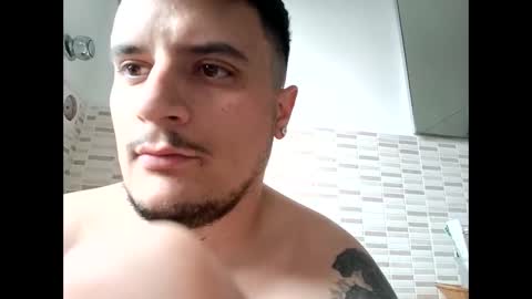 Snapshot of fraromeo2 chatting on April 2026 03:52:01 PM fraromeo2 online show from April 2026 03:52:01 PM