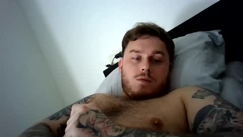 fratersphere568408 online show from April 2026 01:35:01 PM