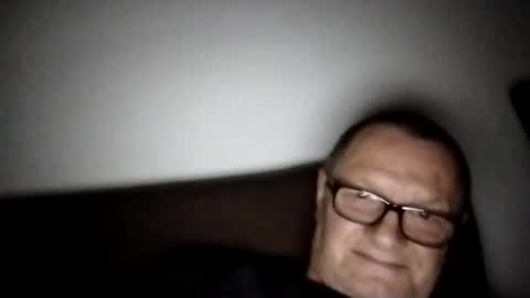 Snapshot of frauenfeind1 chatting on October 2025 06:46:02 AM Wolfi online show from October 2025 06:46:02 AM