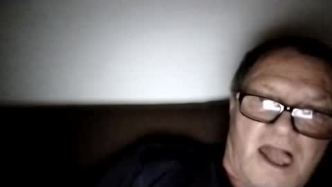 Snapshot of frauenfeind1 chatting on November 2025 09:19:02 AM Wolfi online show from November 2025 09:19:02 AM