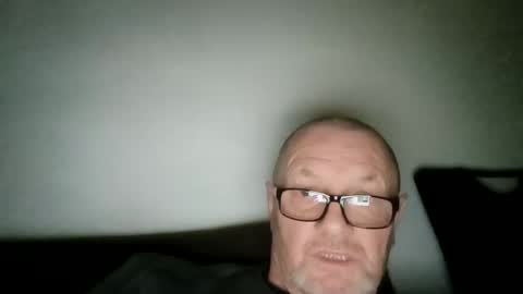 Snapshot of frauenfeind1 chatting on February 2026 08:29:01 AM Wolfi online show from February 2026 08:29:01 AM