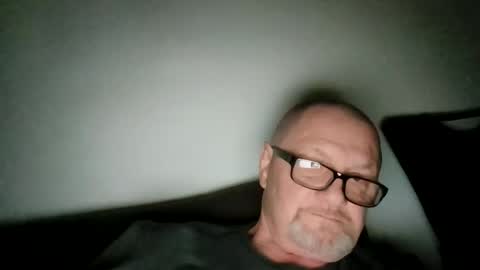 Snapshot of frauenfeind1 chatting on February 2026 07:19:01 AM Wolfi online show from February 2026 07:19:01 AM