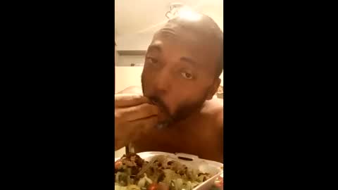 Snapshot of freakeazy chatting on January 2026 02:36:02 AM freakeazy online show from January 2026 02:36:02 AM