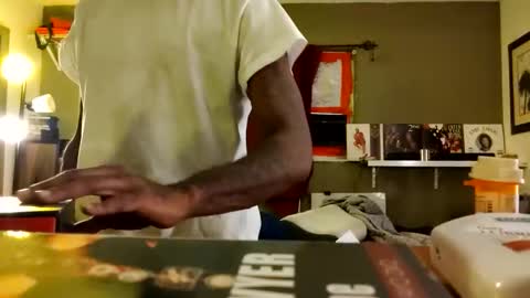 Snapshot of freakeazy chatting on January 2026 09:53:02 PM freakeazy online show from January 2026 09:53:02 PM