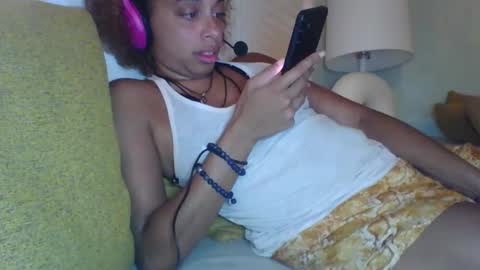 Snapshot of freakjawn1992 chatting on December 2024 04:43:02 AM FreakJawn online show from December 2024 04:43:02 AM