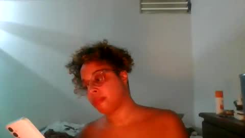 Snapshot of freakjawn1992 chatting on May 2026 01:36:02 AM FreakJawn online show from May 2026 01:36:02 AM