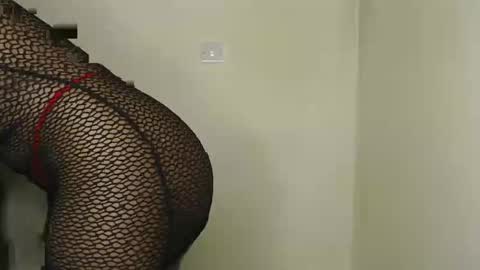 Snapshot of freaky_ass chatting on December 2024 10:00:01 PM Berry online show from December 2024 10:00:01 PM