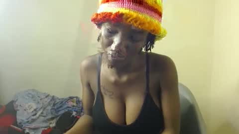 Snapshot of freaky_shamzzy chatting on November 2025 05:57:01 PM shamika online show from November 2025 05:57:01 PM