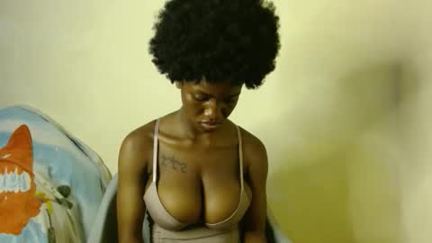 Snapshot of freaky_shamzzy chatting on December 2025 03:23:01 AM shamika online show from December 2025 03:23:01 AM