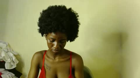 Snapshot of freaky_shamzzy chatting on December 2025 03:40:02 PM shamika online show from December 2025 03:40:02 PM