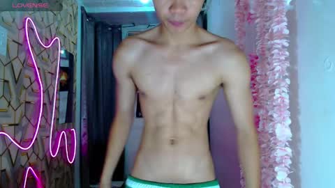 Mark online show from May 2026 09:05:02 AM