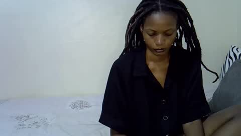 mia  online show from March 2026 11:43:02 AM