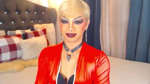 Snapshot of freakyzizi chatting on January 2026 08:03:02 PM FREAKY ZIZI online show from January 2026 08:03:02 PM