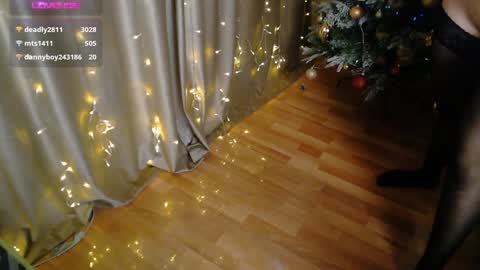 Snapshot of frechemolly chatting on December 2024 11:49:02 AM Margo online show from December 2024 11:49:02 AM