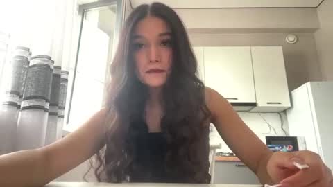 Mia online show from June 2026 05:34:02 AM