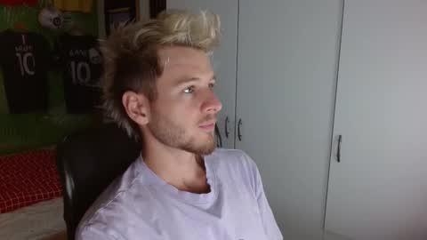 Snapshot of freddy_star chatting on September 2025 12:41:02 PM Frederick Perin online show from September 2025 12:41:02 PM