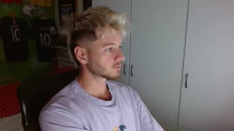 Snapshot of freddy_star chatting on September 2025 10:31:02 AM Frederick Perin online show from September 2025 10:31:02 AM