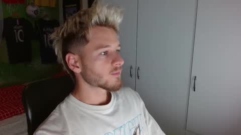 Snapshot of freddy_star chatting on October 2025 11:28:02 AM Frederick Perin online show from October 2025 11:28:02 AM