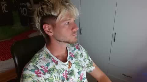 Snapshot of freddy_star chatting on November 2025 02:16:01 PM Frederick Perin online show from November 2025 02:16:01 PM