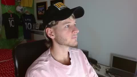 Snapshot of freddy_star chatting on January 2026 02:01:02 PM Frederick Perin online show from January 2026 02:01:02 PM