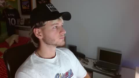 Snapshot of freddy_star chatting on January 2026 03:16:02 PM Frederick Perin online show from January 2026 03:16:02 PM