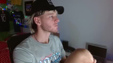 Snapshot of freddy_star chatting on January 2026 02:43:02 PM Frederick Perin online show from January 2026 02:43:02 PM