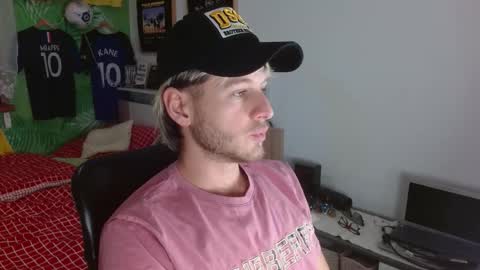 Snapshot of freddy_star chatting on January 2026 02:10:01 PM Frederick Perin online show from January 2026 02:10:01 PM