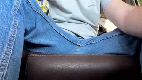 Freddy online show from April 2026 09:39:01 PM