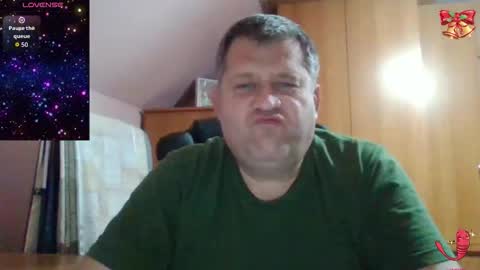 freeboy80180 online show from December 2025 05:40:02 PM