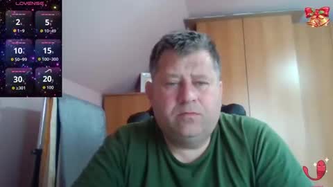 freeboy80180 online show from March 2026 07:52:02 AM