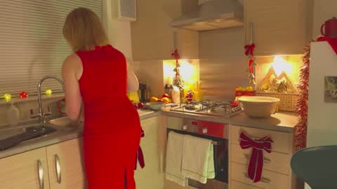 Snapshot of french_devotion chatting on December 2024 07:41:02 PM Louise or Lou 3 online show from December 2024 07:41:02 PM