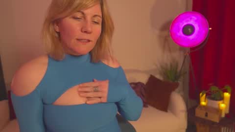 Snapshot of french_devotion chatting on March 2025 07:17:01 PM Louise or Lou 3 online show from March 2025 07:17:01 PM