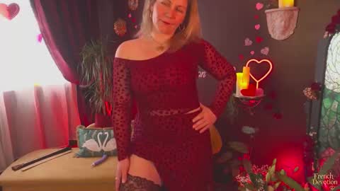Snapshot of french_devotion chatting on February 2026 01:41:02 PM Louise or Lou 3 online show from February 2026 01:41:02 PM