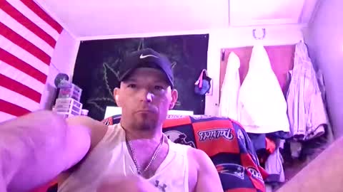 Snapshot of fresh10ne7 chatting on April 2026 08:37:01 AM fresh10ne7 online show from April 2026 08:37:01 AM