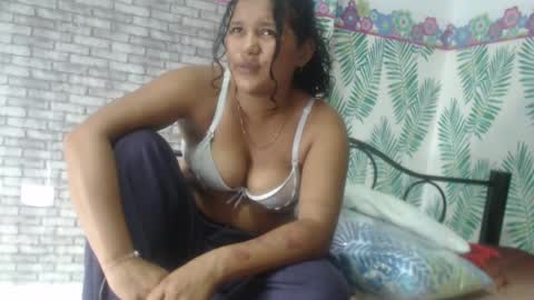 Snapshot of fresitacrazybby chatting on December 2024 07:33:02 AM FRESITA online show from December 2024 07:33:02 AM