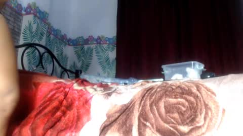 Snapshot of fresitacrazybby chatting on January 2025 07:57:01 AM FRESITA online show from January 2025 07:57:01 AM