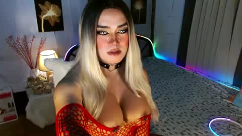 Snapshot of freya_lovestocum chatting on June 2026 03:25:01 AM Miss Frea online show from June 2026 03:25:01 AM