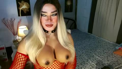 Snapshot of freya_lovestocum chatting on June 2026 07:36:02 PM Miss Frea online show from June 2026 07:36:02 PM