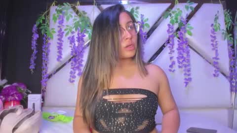 Freya online show from April 2026 03:33:02 AM