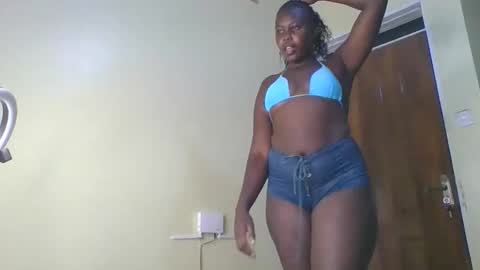 Snapshot of freyah_arie chatting on February 2026 02:59:01 PM sly online show from February 2026 02:59:01 PM