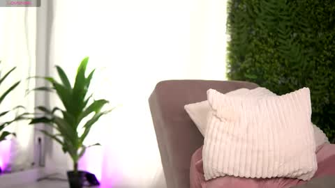 freyaheart online show from June 2026 05:31:02 AM