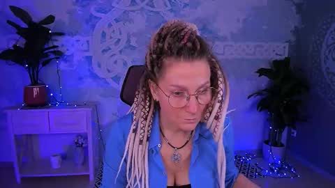 Frida Tander online show from March 2026 05:15:02 AM